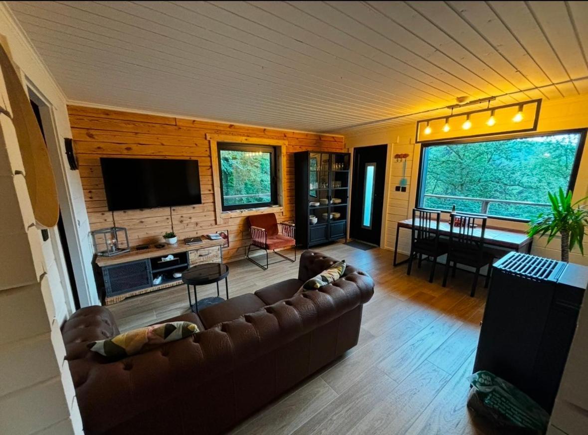 Gites Douillets : Chalet Sur Pilotis Houyet Екстериор снимка